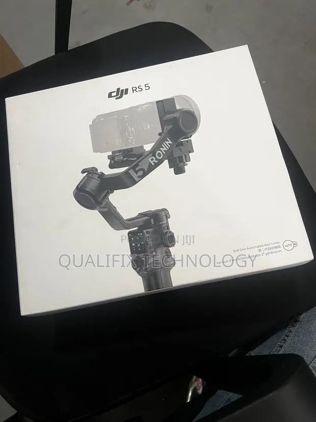 DJI RS 5 3-Axis Gimbal · Photo 1