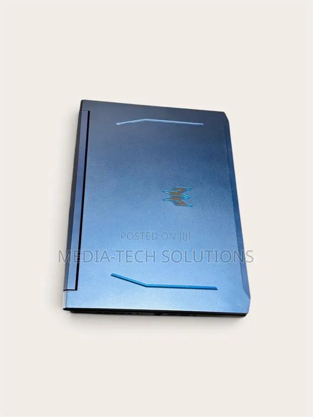 New Laptop Acer Predator Helios 300 16GB Intel Core i7 SSD 1T · Photo 1