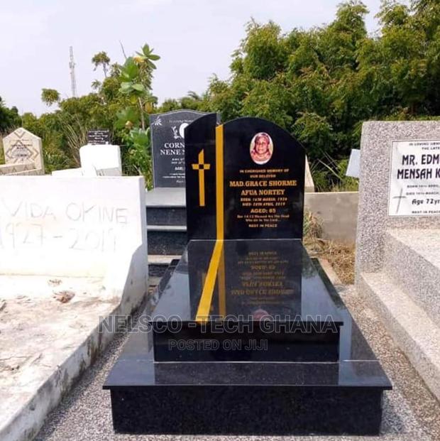 Tombstones · Photo 3