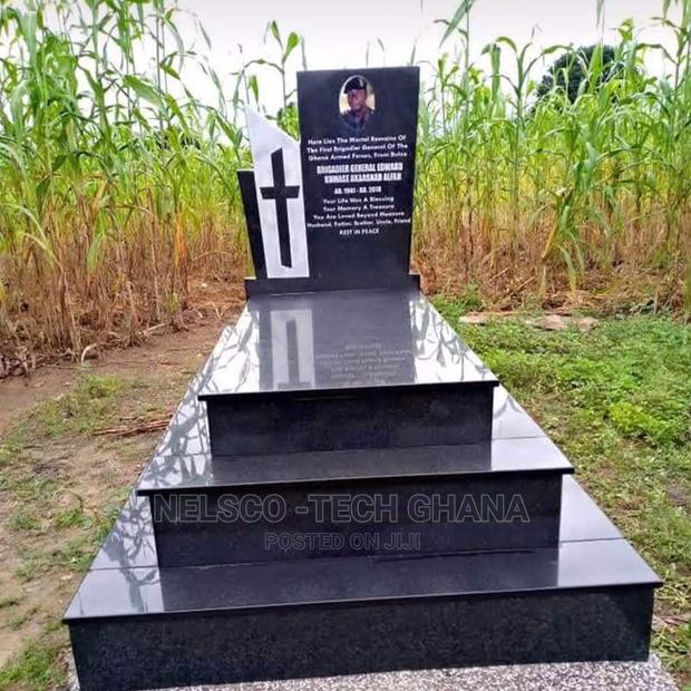 Tombstones · Photo 8