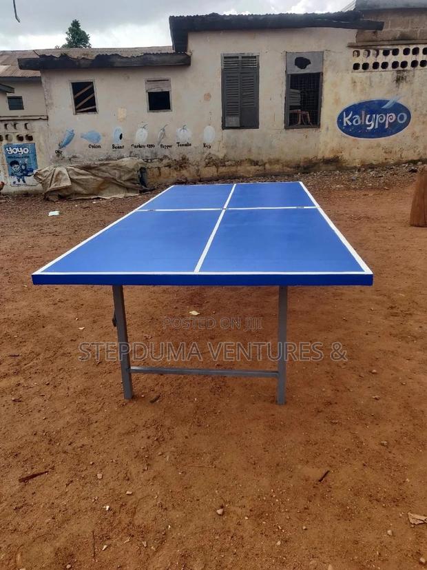 Table Tennis Board With Accessories Set · Photo 2