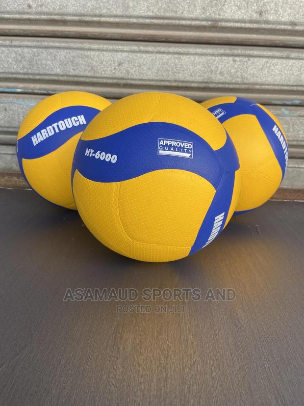Original Hard Touch Vollyball at Cool Price · Photo 3