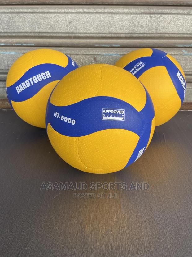 Original Hard Touch Vollyball at Cool Price · Photo 2