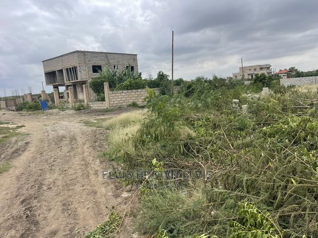 Buy a Plot of Land or Swap Your Car With the Land · Photo 1