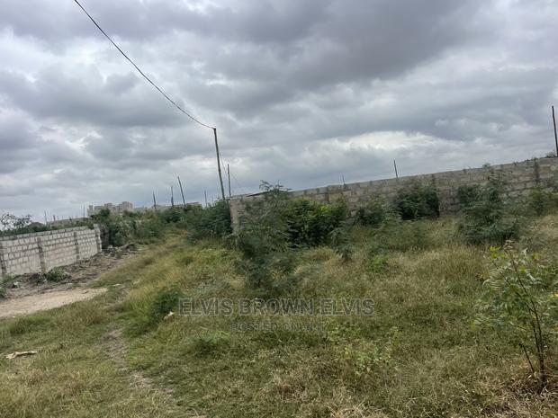 Don’T Go and Buy a Problem Land Before You Get Back to Me · Photo 2