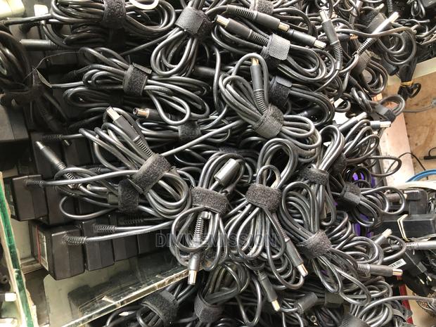Hp Big Pin 120w U K Used Laptop Chargers , 120w · Photo 2