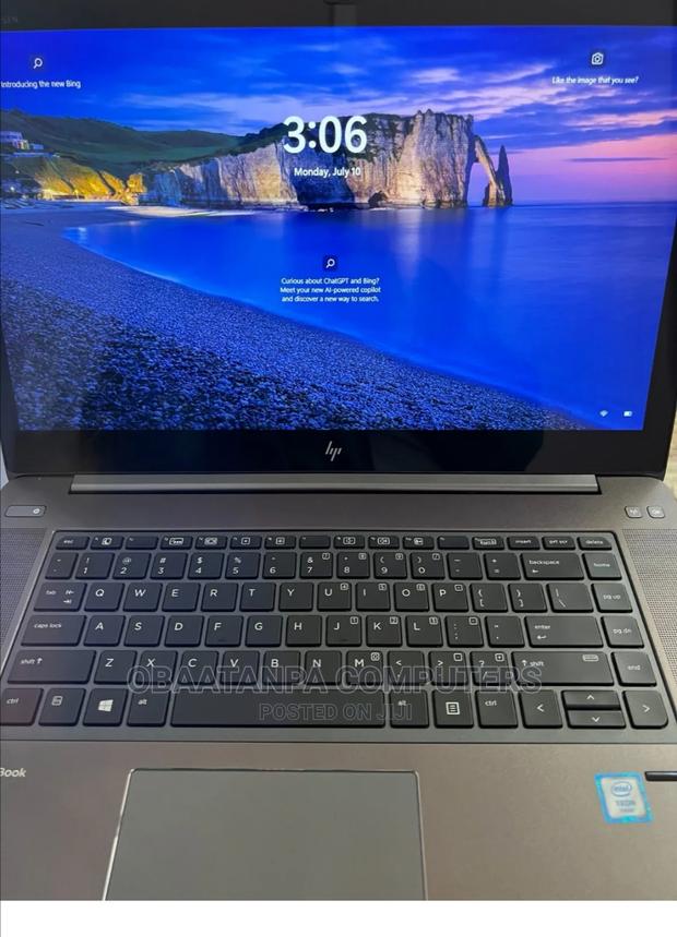 Laptop HP ZBook Studio G4 8GB Intel Core I7 SSD 256GB · Photo 2