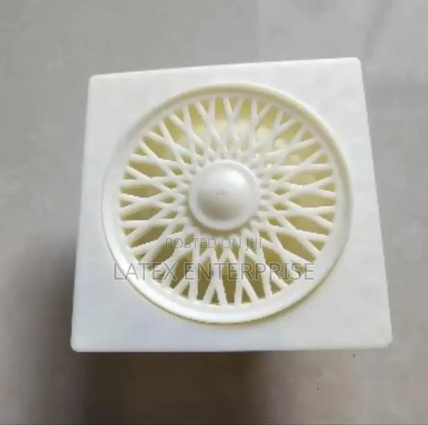 Floor Drain Plastic · Photo 1