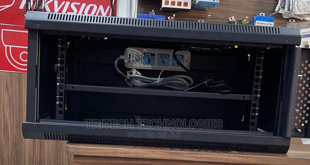 4U Cabinet 600X450 With (Fan,Pdu,Trail) · Photo 3