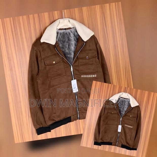 Borg Collar Jacket · Photo 4