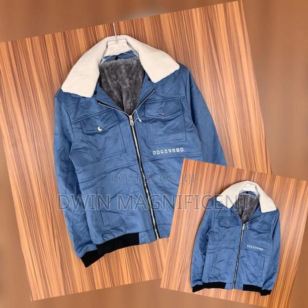 Borg Collar Jacket · Photo 7
