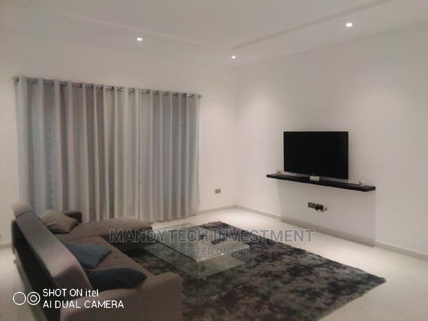 Furnished 5bdrm Duplex in School Junction for sale · Photo 3