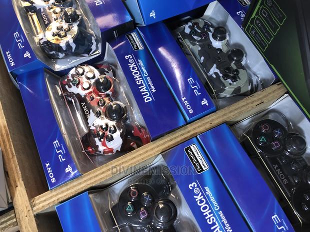Ps3 Dualshock Game Controller Pad, in Different Colors. · Photo 2