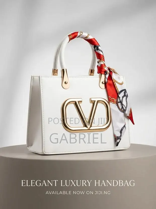 Premium Louis Vuitton Ladies Bag · Photo 1
