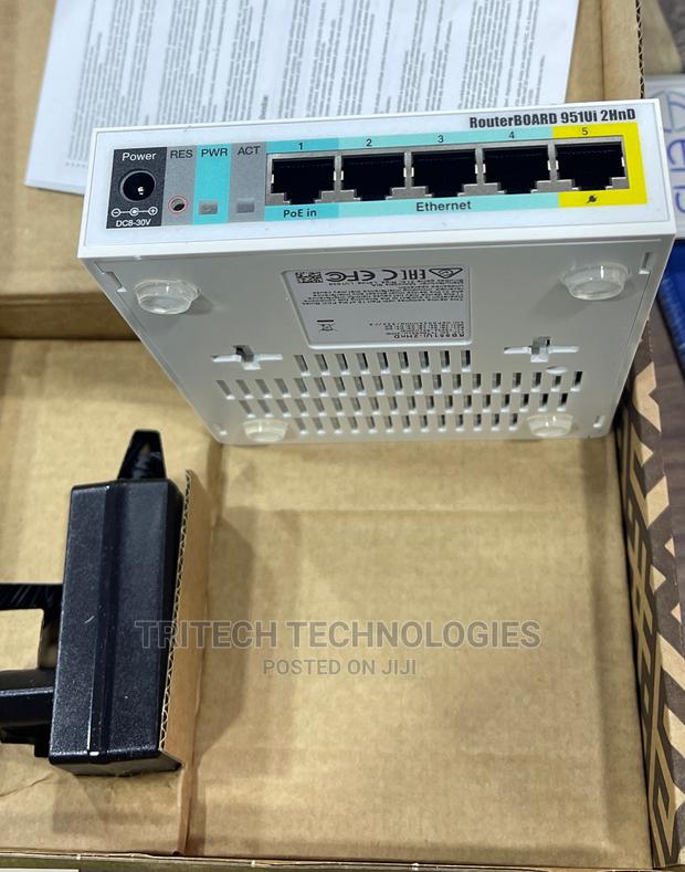 Routerboard 951ui-2hnd · Photo 2
