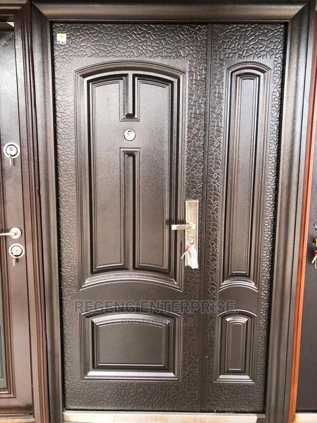 Divine Brown Security Door 7 Keys · Photo 1