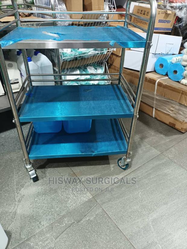 Medical Trolley 3 Steps · Photo 1