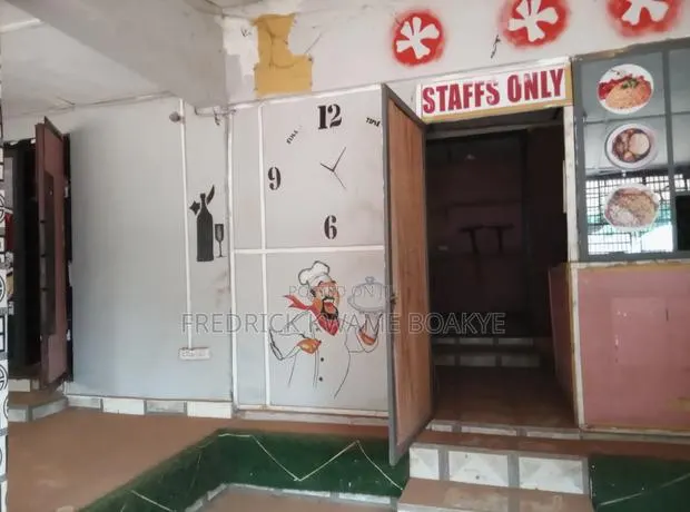 2 Stores for Rent at Agric Kromoase · Photo 1