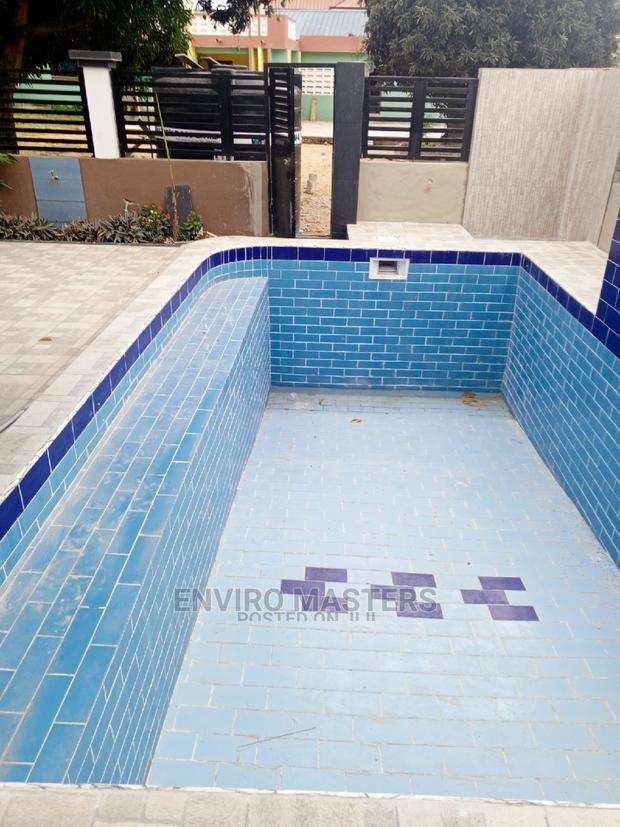 Swimming Pool Construction · Photo 8