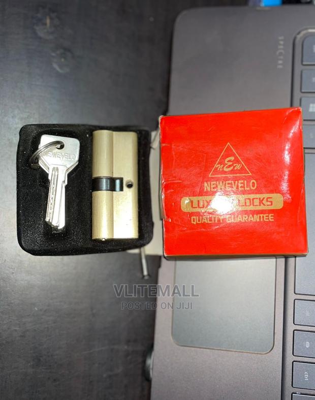 Newevelo Cylinder Door Lock · Photo 3