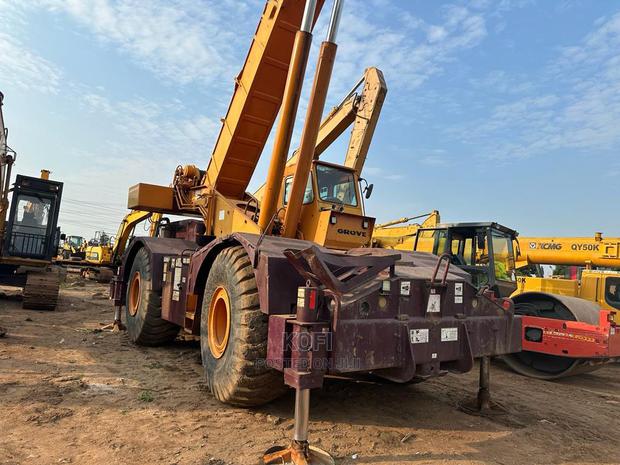 50 Ton Grove Rt750 Rough Terrain Crane · Photo 8