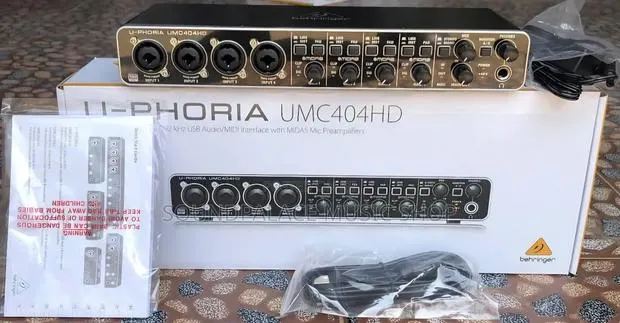 Behringer U-Phoria UMC404HD 4x4 USB Audio and MIDI Interface · Photo 1