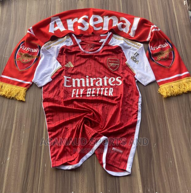 Original Arsenal Jersey And Muffler At Cool Price · Photo 4