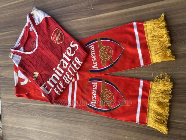 Original Arsenal Jersey And Muffler At Cool Price · Photo 7