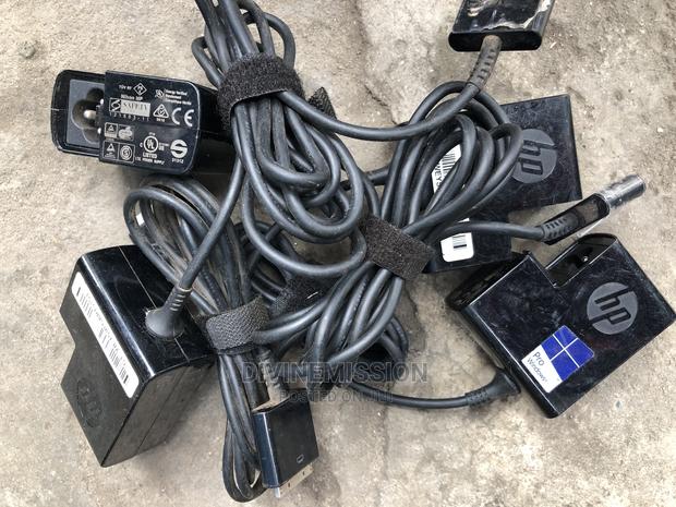 Hp Tablet/ Laptop Ac Power Adapter,9v~~1.1A · Photo 2
