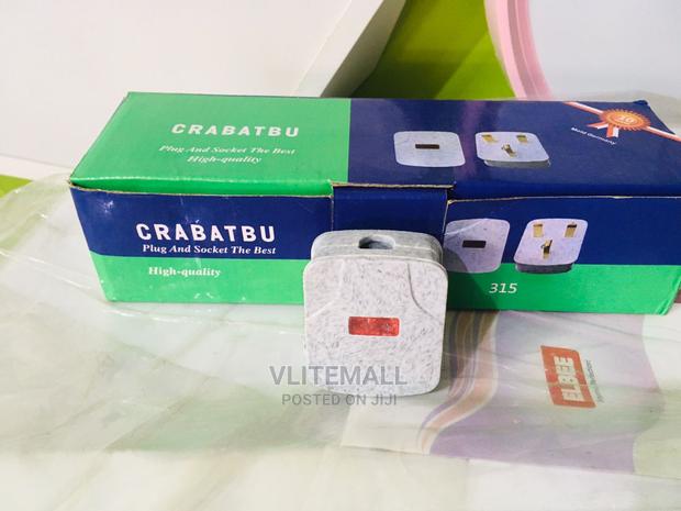 13A 3 Pin Crabatbu Plug (10pcs Per Box) · Photo 3
