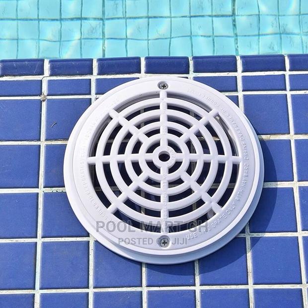Main Drain Cover · Photo 1