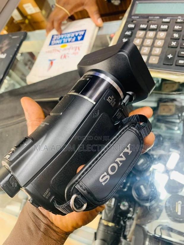 New Sony HXR-MC58C Ultra Compact Pro AVCHD Camcorder · Photo 1