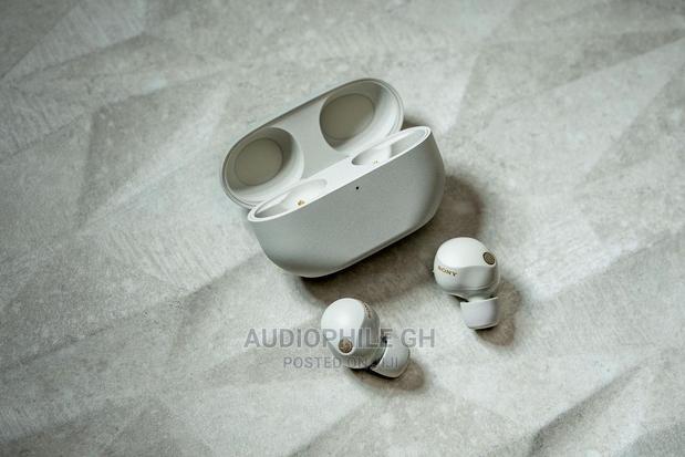 Sony WF-1000XM5 Truly Wireless Noise Canceling Earbuds · Photo 4
