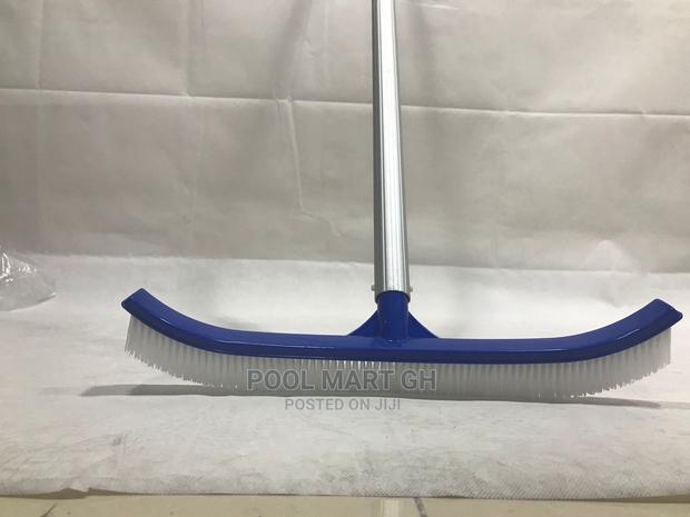 Pool Wall Brush · Photo 1