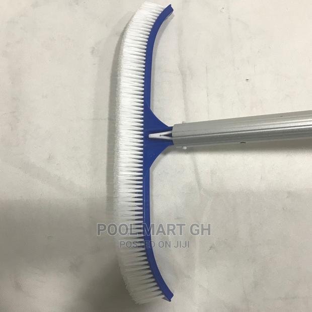 Pool Wall Brush · Photo 2