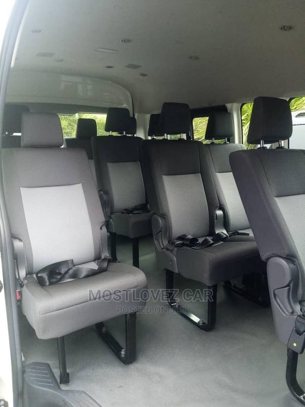 Rent a Minibus - Toyota Hiace for Rent- Buses for Rent · Photo 3