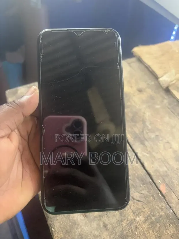 Mobile Phone 16 GB Black · Photo 1