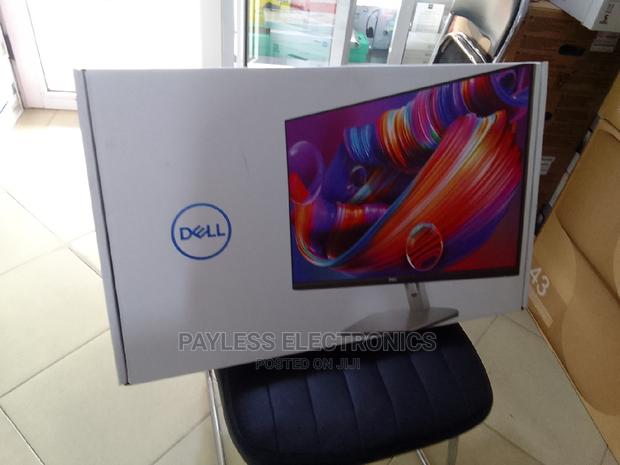Dell 27 Inches Monitors · Photo 1