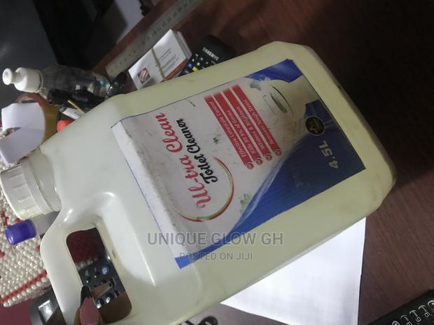 Ultra Clean Toilet Cleaner · Photo 1