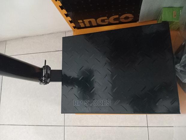 Electronic Scale 100kg Ingco · Photo 2