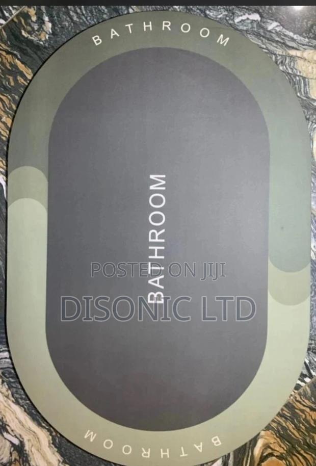 Water Absolvent Bathroom Door Mat · Photo 2