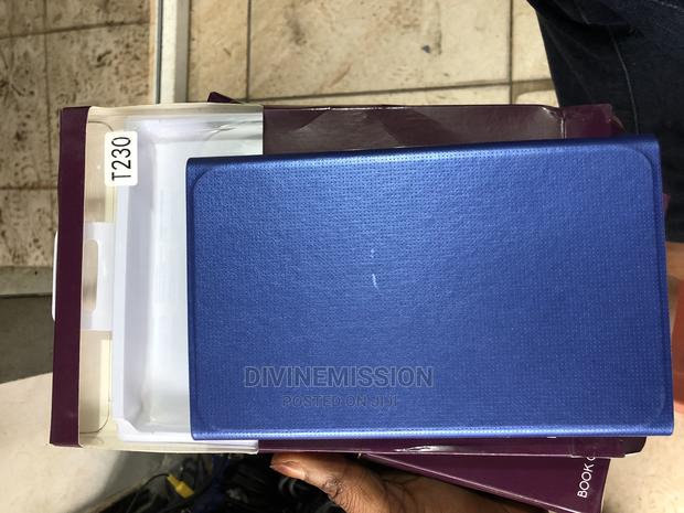 Samsung Tab4. T230 Flip Case · Photo 2