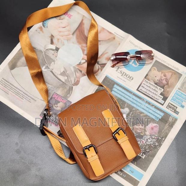 Carry Comfortably, Carry Stylishly · Photo 2