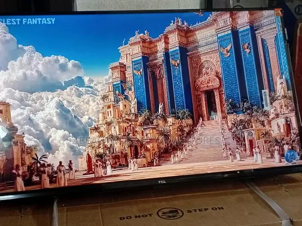 TCL 32-Inch Compact Smart Viewing Tv · Photo 1