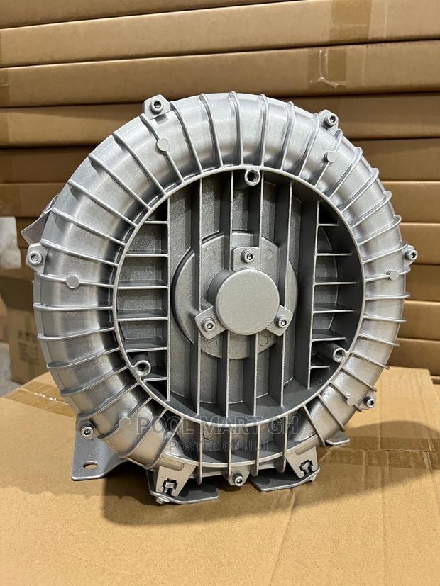 Jacuzzi Pump/Air Blower 002 · Photo 2