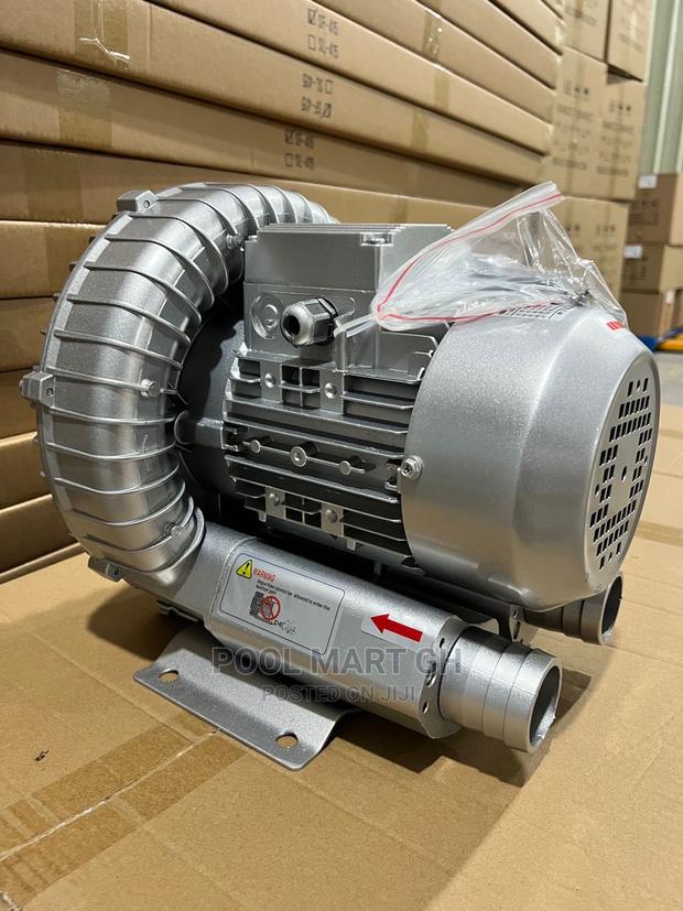 Jacuzzi Pump/Air Blower 002 · Photo 1