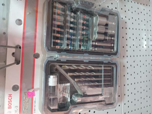 Bosch Concrete Drill Screw Bit Set · Photo 3