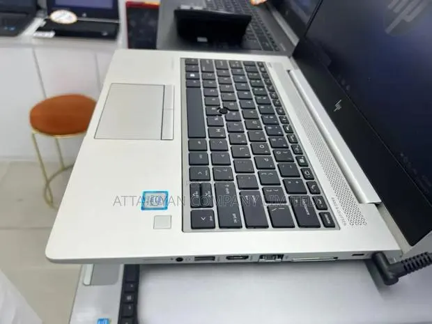 Laptop HP EliteBook 840 G5 8GB Intel Core i7 SSD 256GB · Photo 1