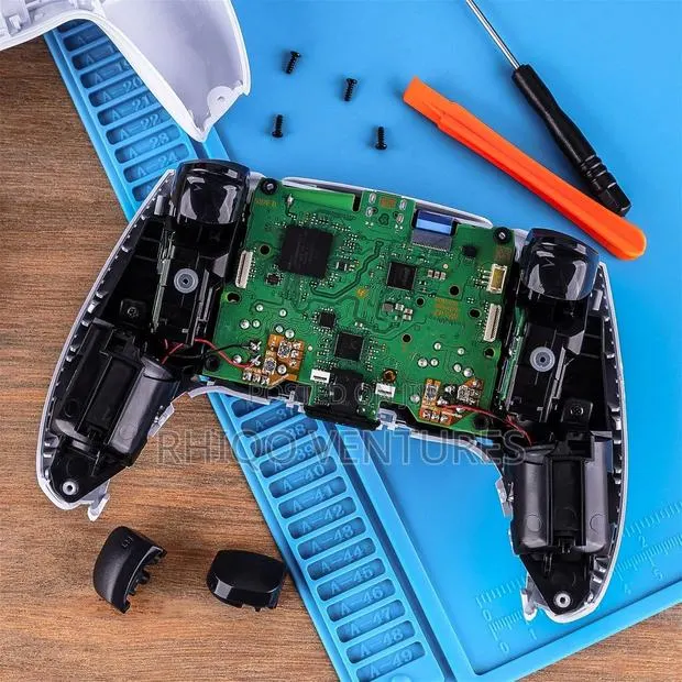 Ps5 Xbox Series S/X Controller Repairs At Affordable · Photo 1