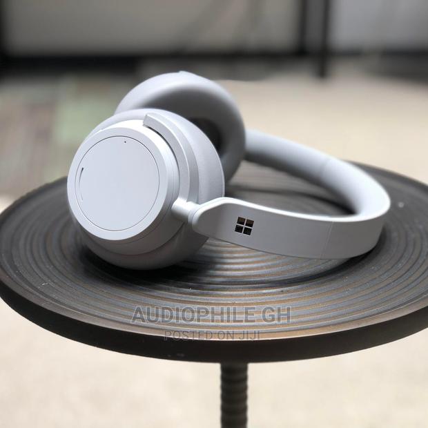 Microsoft Surface Headphones 2 With Active Noise Cancelling · Photo 2